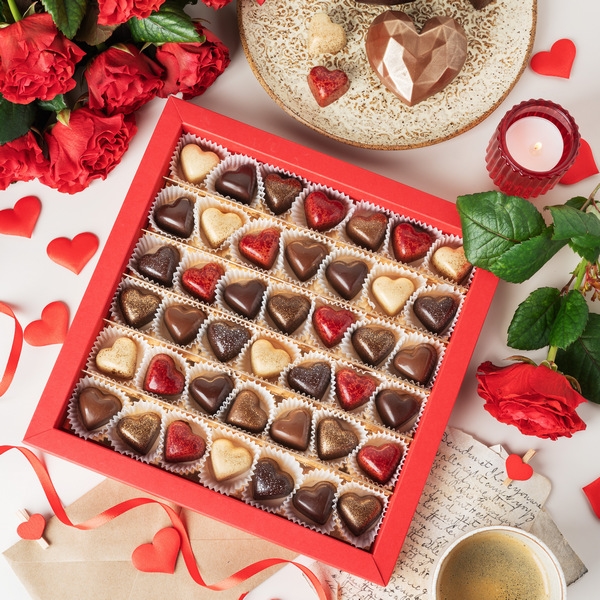 Набор из 42 конфет ручной работы из коллекции 2026 10792