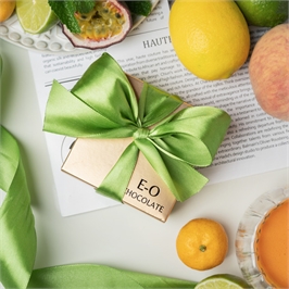 {{productViewItem.photos[photoViewList.activeNavIndex].Alt || productViewItem.photos[photoViewList.activeNavIndex].Description || 'Горький шоколад с низким гликемическим индексом'}}