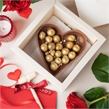 Сердце в двухэтажной коробке с драже и набором конфет 10793